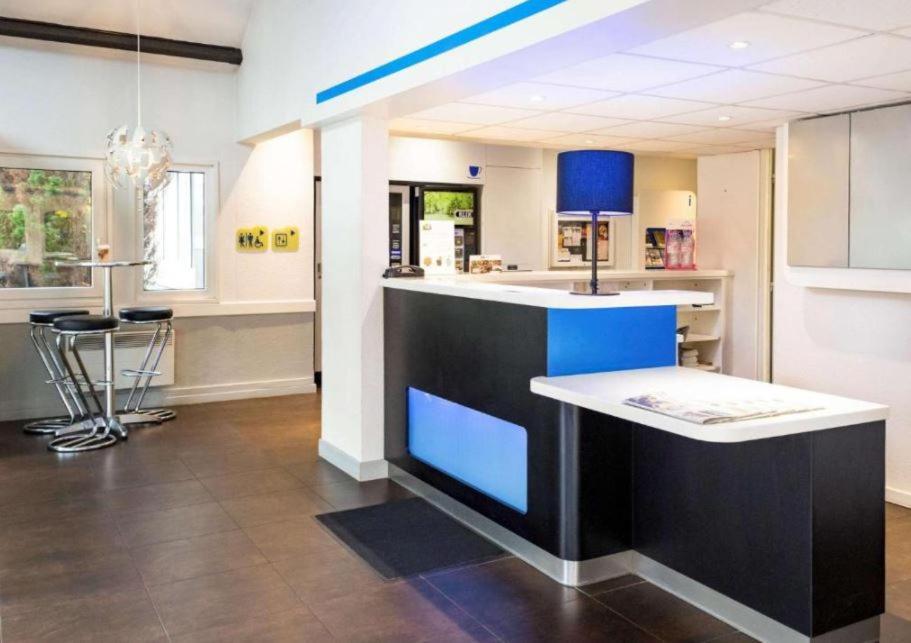 Hotel Ibis Budget Nantes Ouest Atlantis Coueron Couëron Exterior foto